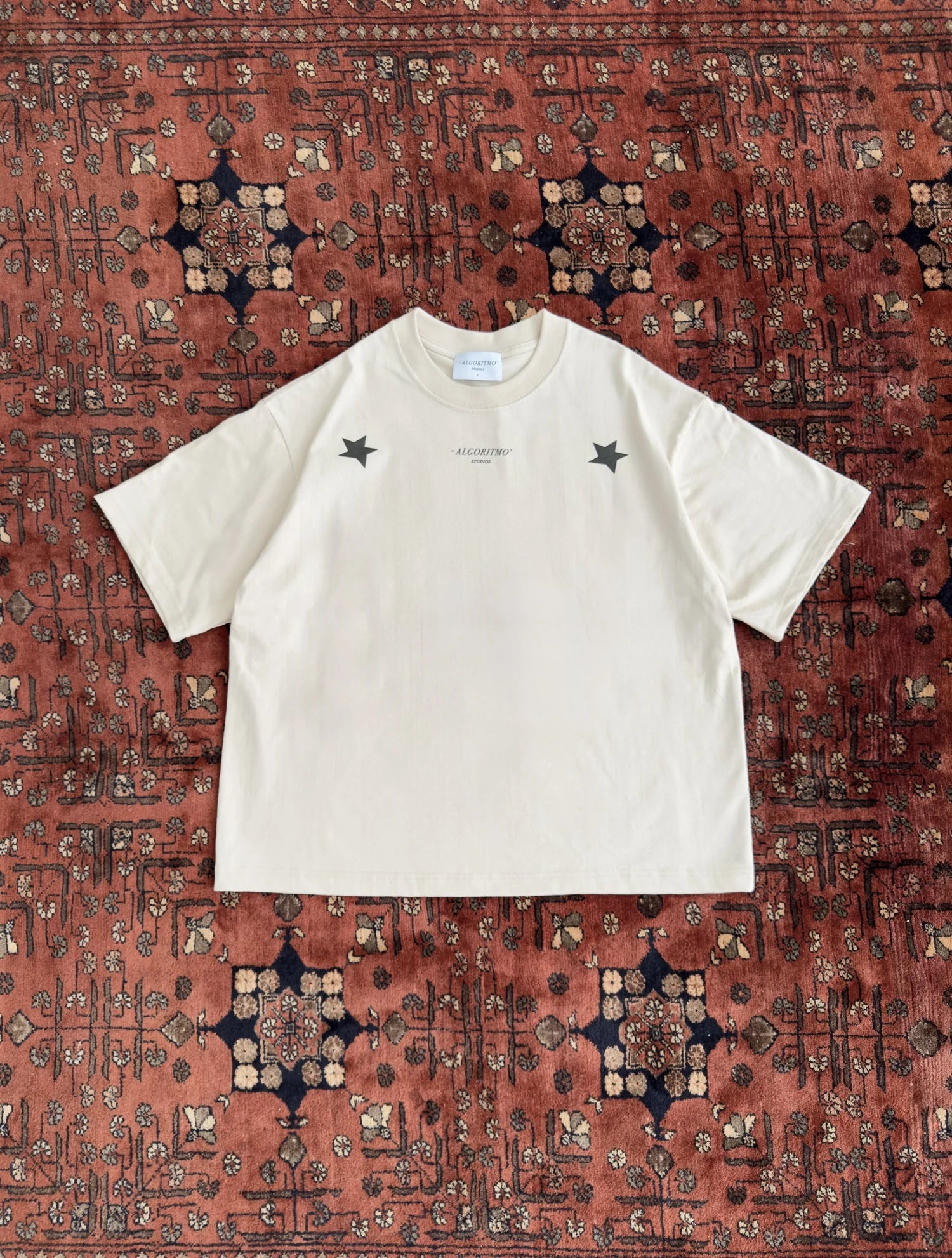 WORLD TEE